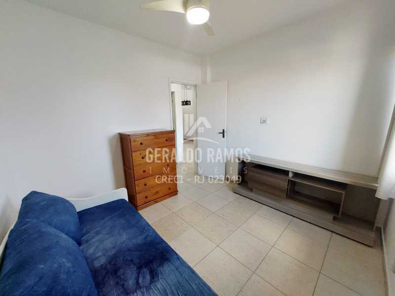 Apartamento à venda com 2 quartos, 75m² - Foto 11