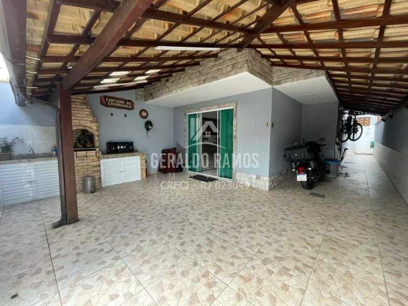 Casa à venda com 4 quartos, 102m² - Foto 9