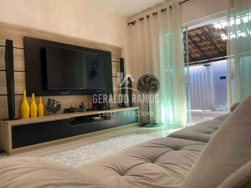 Casa à venda com 4 quartos, 102m² - Foto 3