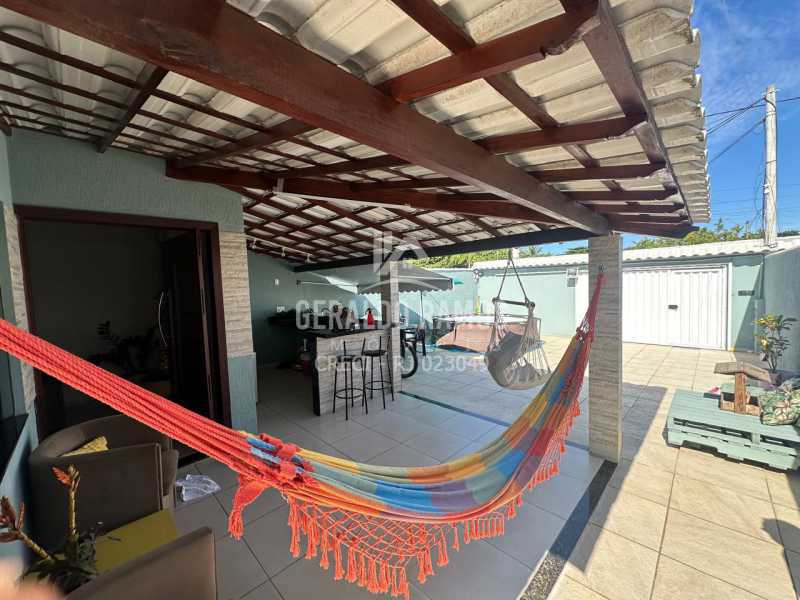 Casa à venda com 4 quartos, 150m² - Foto 15