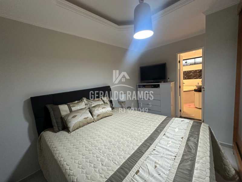 Casa à venda com 4 quartos, 150m² - Foto 11