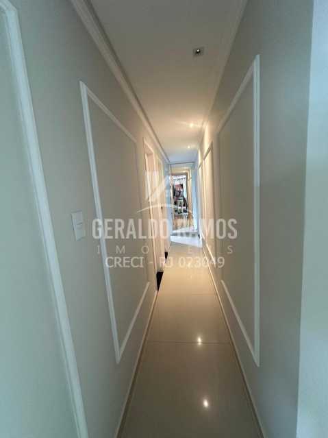 Casa à venda com 4 quartos, 150m² - Foto 10