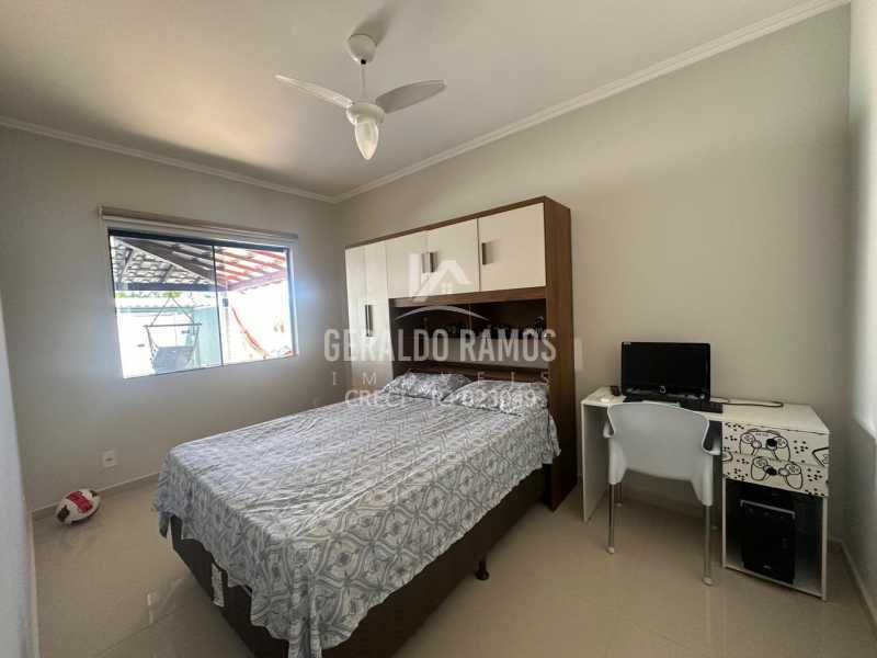 Casa à venda com 4 quartos, 150m² - Foto 13