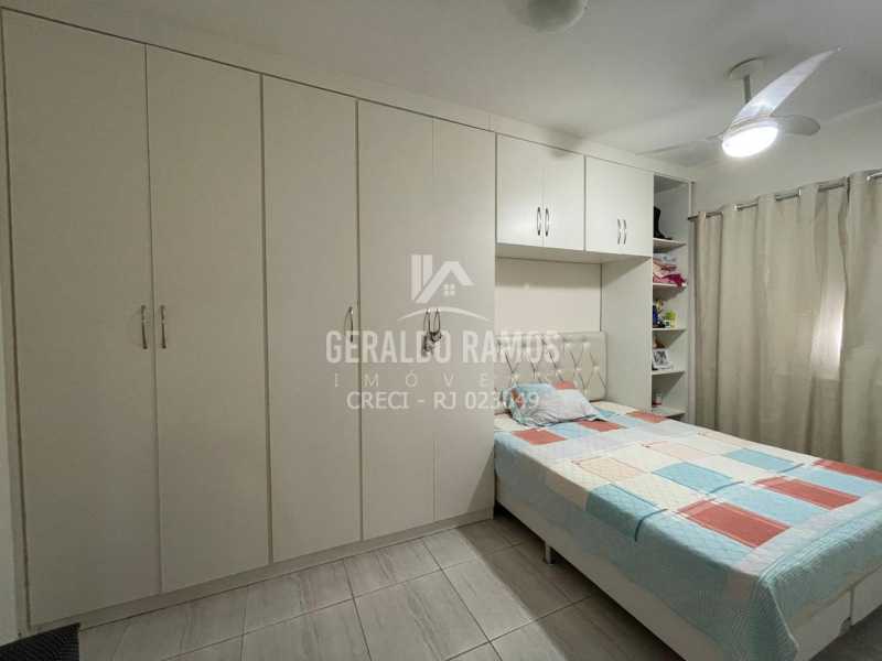 Casa à venda com 3 quartos, 250m² - Foto 5