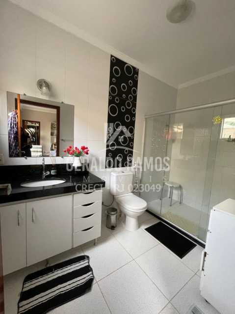 Casa à venda com 3 quartos, 250m² - Foto 6