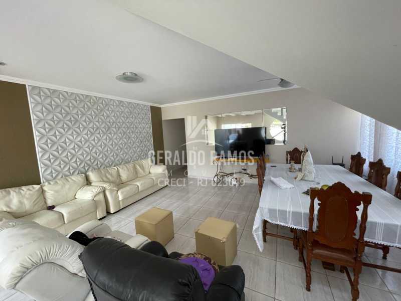 Casa à venda com 3 quartos, 250m² - Foto 10