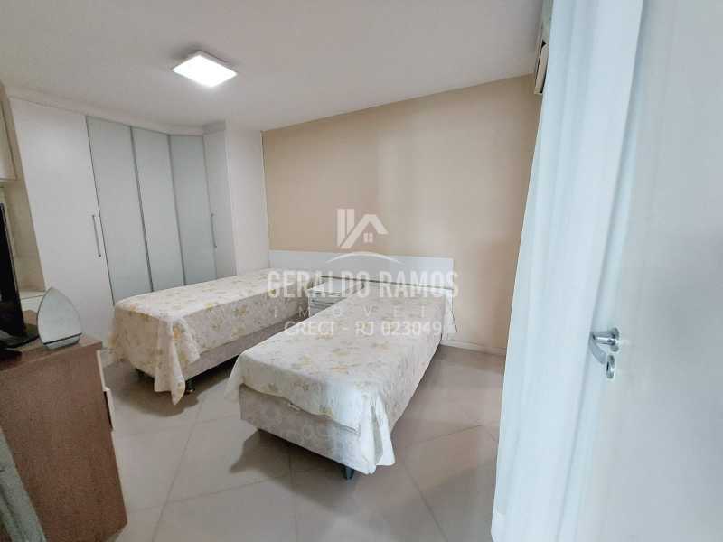 Cobertura à venda com 3 quartos, 184m² - Foto 12