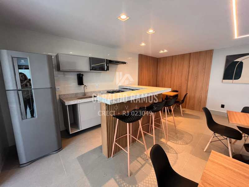 Cobertura à venda com 3 quartos, 255m² - Foto 4