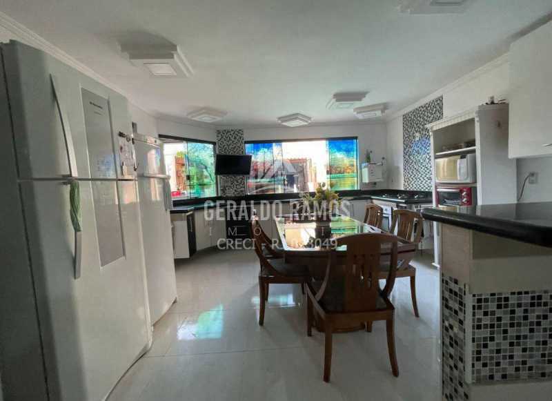 Casa à venda com 5 quartos, 299m² - Foto 6