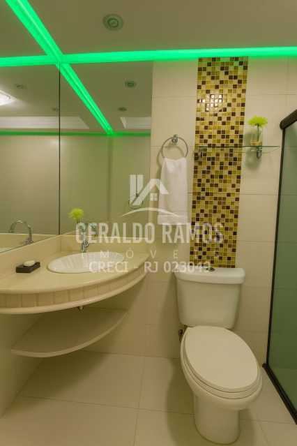Casa à venda com 5 quartos, 299m² - Foto 8