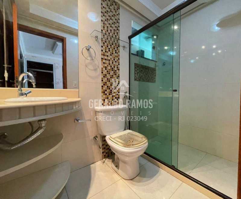 Casa à venda com 5 quartos, 299m² - Foto 9