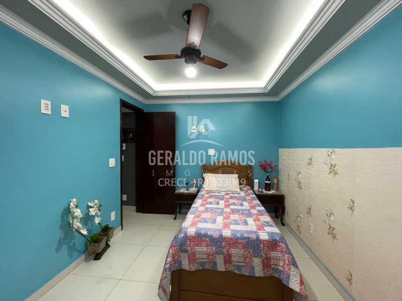 Casa à venda com 5 quartos, 299m² - Foto 17