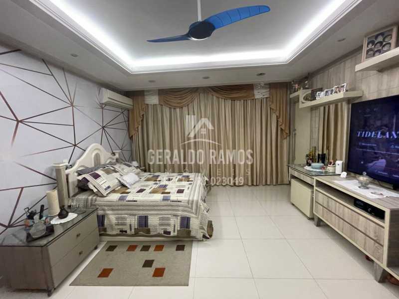 Casa à venda com 5 quartos, 299m² - Foto 24