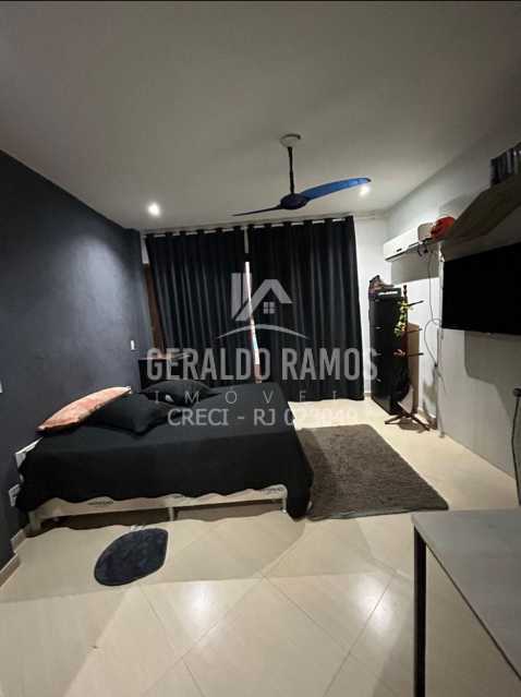 Casa à venda com 5 quartos, 299m² - Foto 26