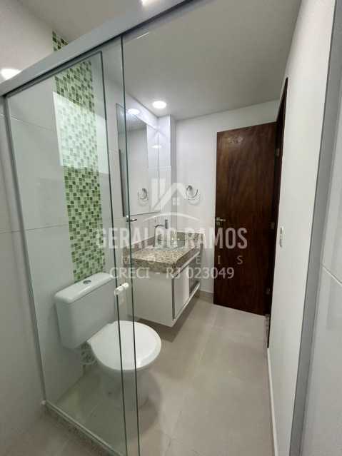 Apartamento à venda com 2 quartos, 100m² - Foto 12