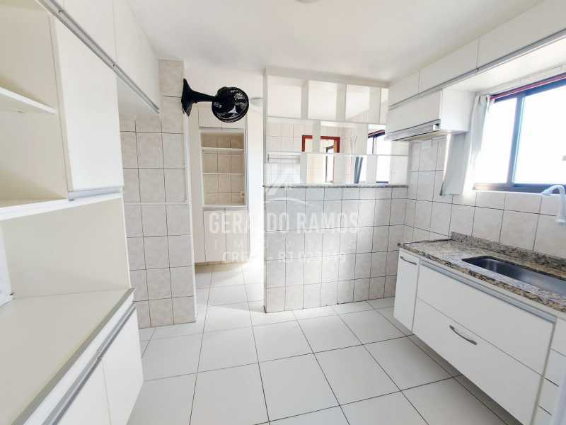 Apartamento para alugar com 2 quartos, 105m² - Foto 7