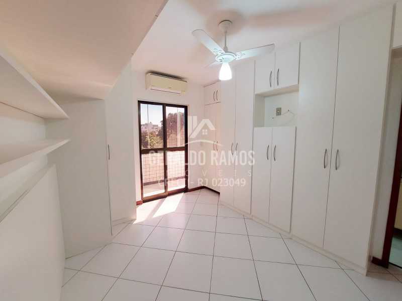 Apartamento para alugar com 2 quartos, 105m² - Foto 9