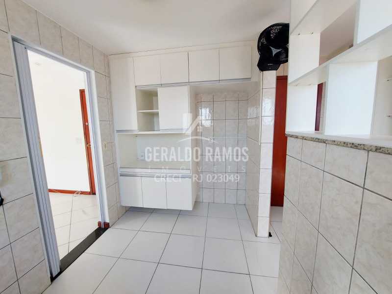 Apartamento para alugar com 2 quartos, 105m² - Foto 6