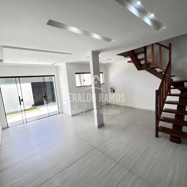 Casa, 4 quartos, 137 m² - Foto 1
