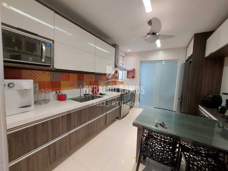 Cobertura, 4 quartos, 300 m² - Foto 4