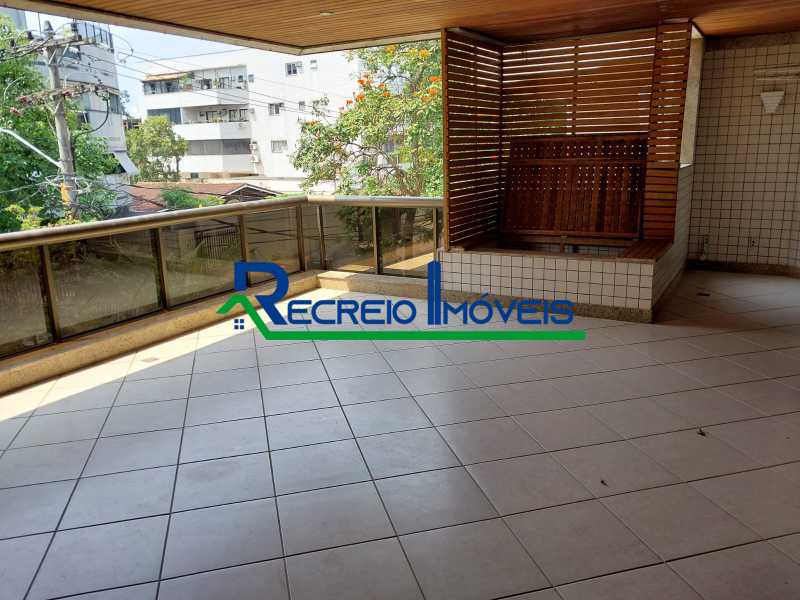 Apartamento à venda com 3 quartos, 117m² - Foto 2