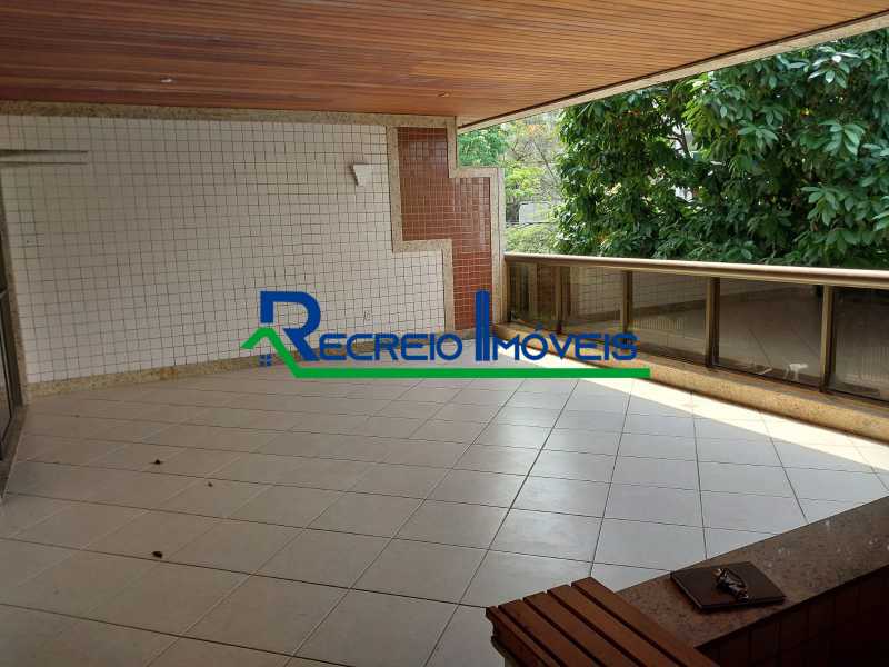 Apartamento à venda com 3 quartos, 117m² - Foto 3