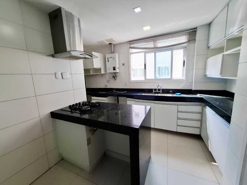 Cobertura, 4 quartos, 210 m² - Foto 15