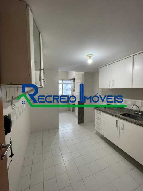 Apartamento à venda com 3 quartos, 92m² - Foto 4