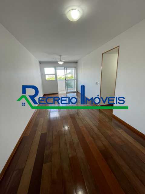 Apartamento à venda com 3 quartos, 92m² - Foto 1