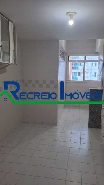 Apartamento à venda com 3 quartos, 92m² - Foto 21