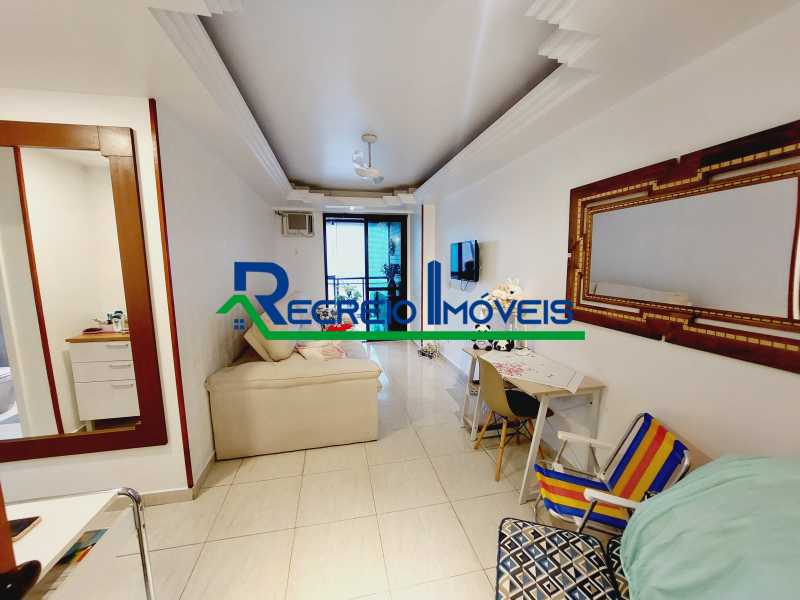 Apartamento à venda com 2 quartos, 87m² - Foto 2