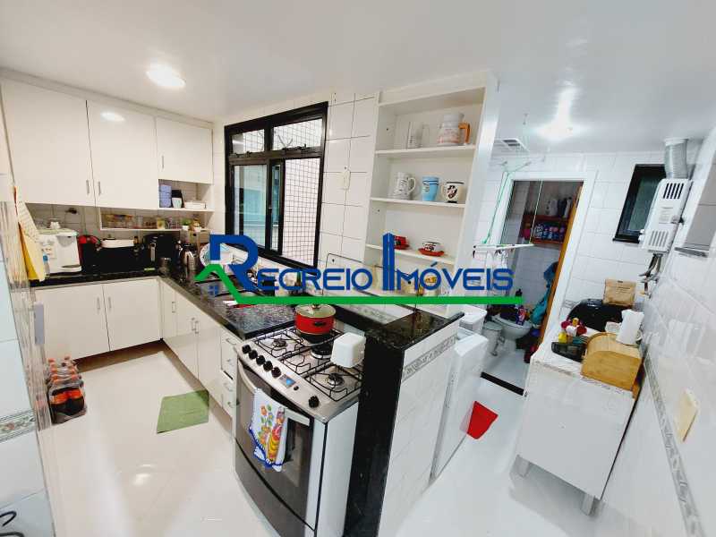 Apartamento à venda com 2 quartos, 87m² - Foto 12