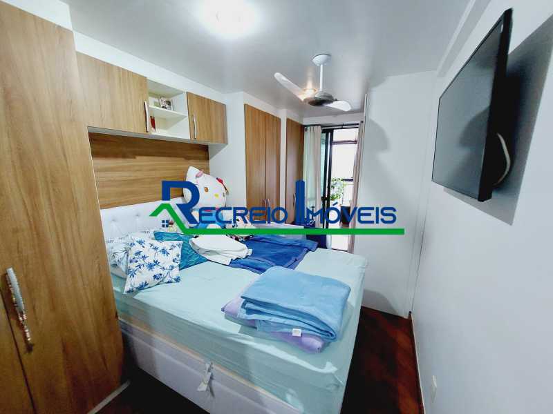 Apartamento à venda com 2 quartos, 87m² - Foto 19