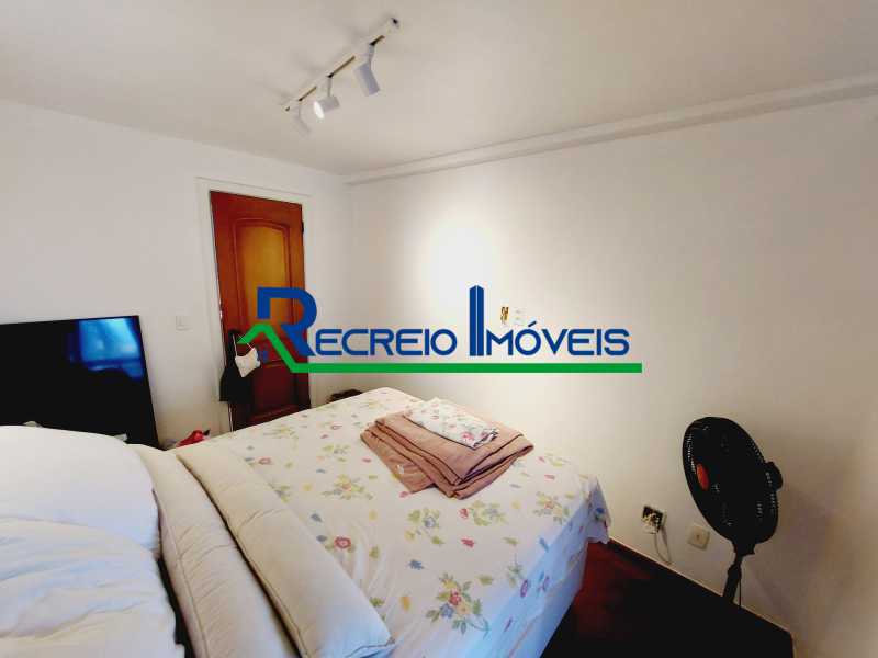 Apartamento à venda com 2 quartos, 87m² - Foto 22