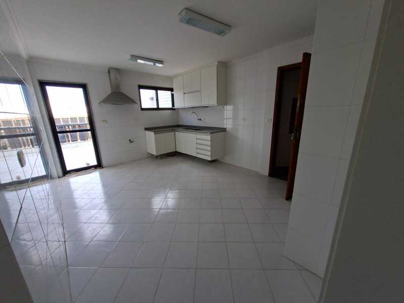 Cobertura, 3 quartos, 207 m² - Foto 21
