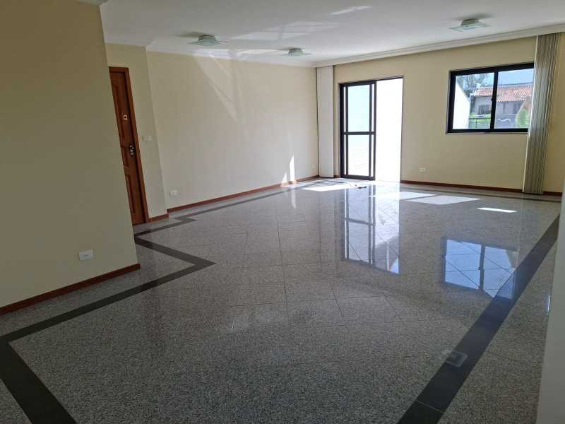 Cobertura, 3 quartos, 207 m² - Foto 2
