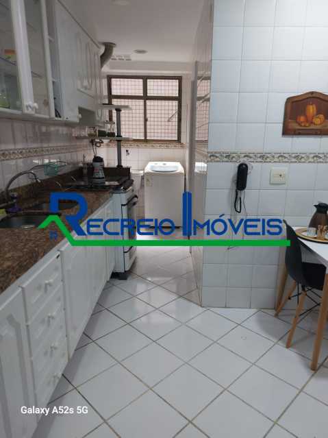 Apartamento à venda com 3 quartos, 128m² - Foto 13