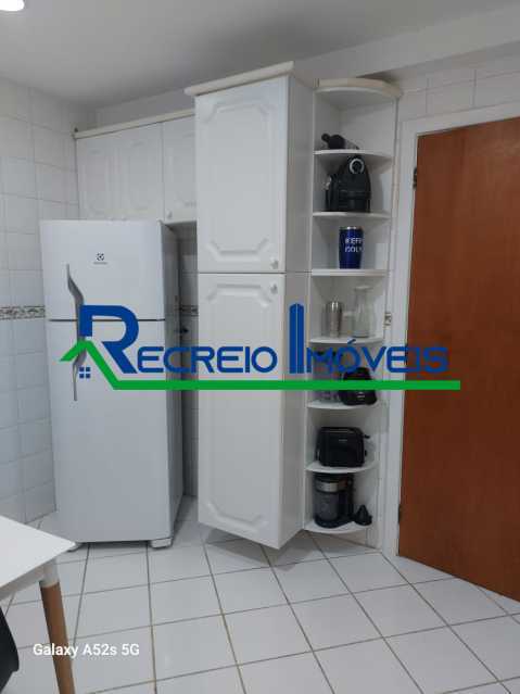 Apartamento à venda com 3 quartos, 128m² - Foto 16