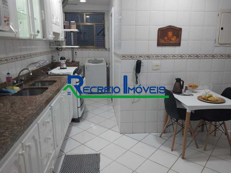 Apartamento à venda com 3 quartos, 128m² - Foto 30