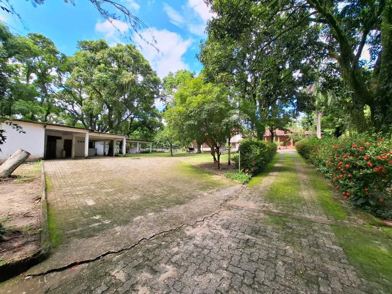 Sítio, 8 quartos, 1 hectares - Foto 24