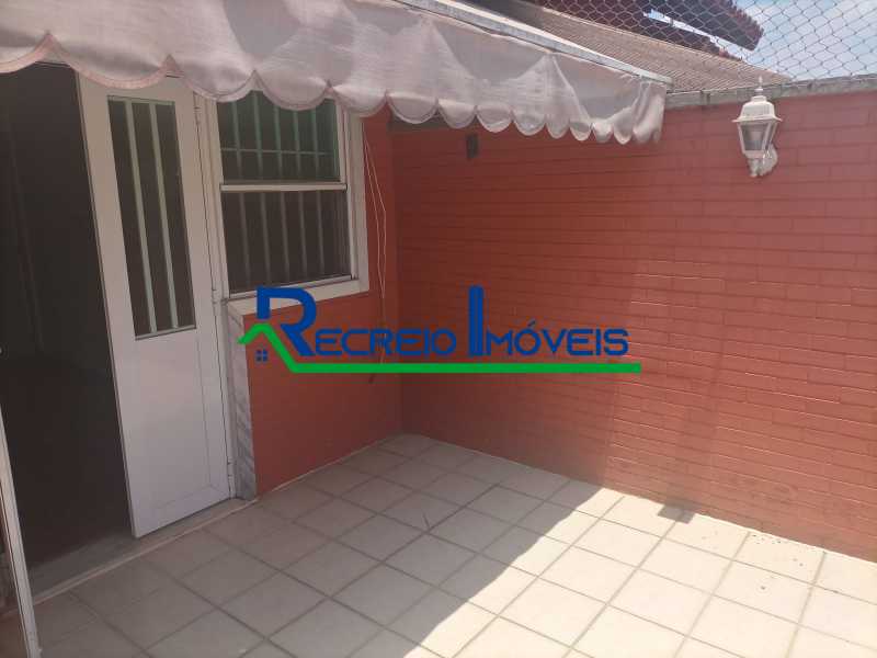 Casa de Condomínio à venda com 3 quartos, 215m² - Foto 12