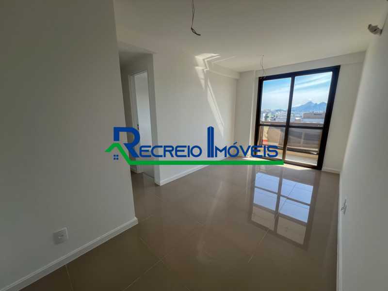 Apartamento à venda com 1 quarto, 49m² - Foto 17