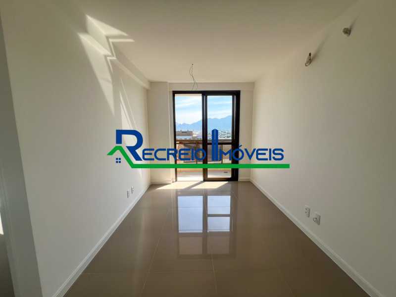 Apartamento à venda com 1 quarto, 49m² - Foto 22