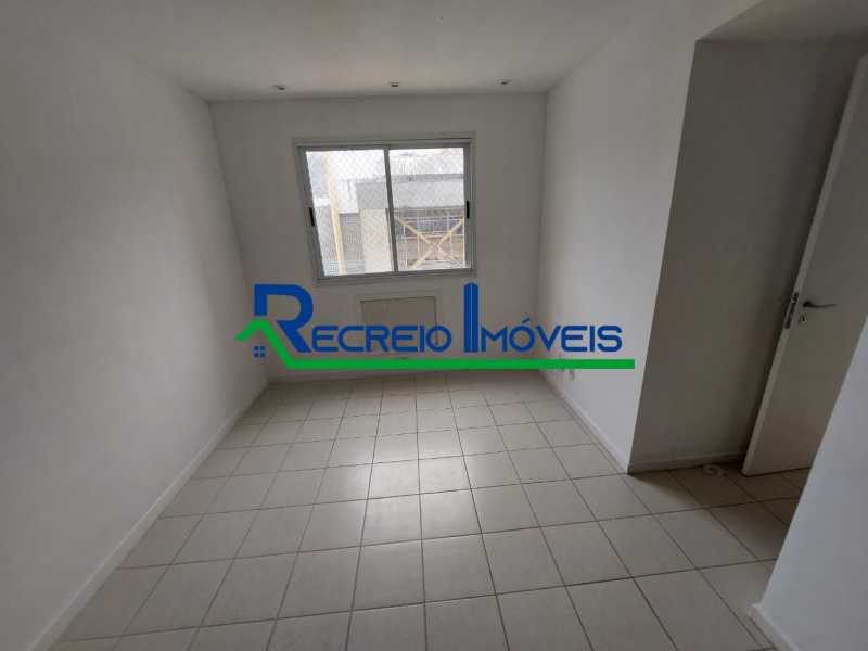 Apartamento à venda com 2 quartos, 62m² - Foto 15