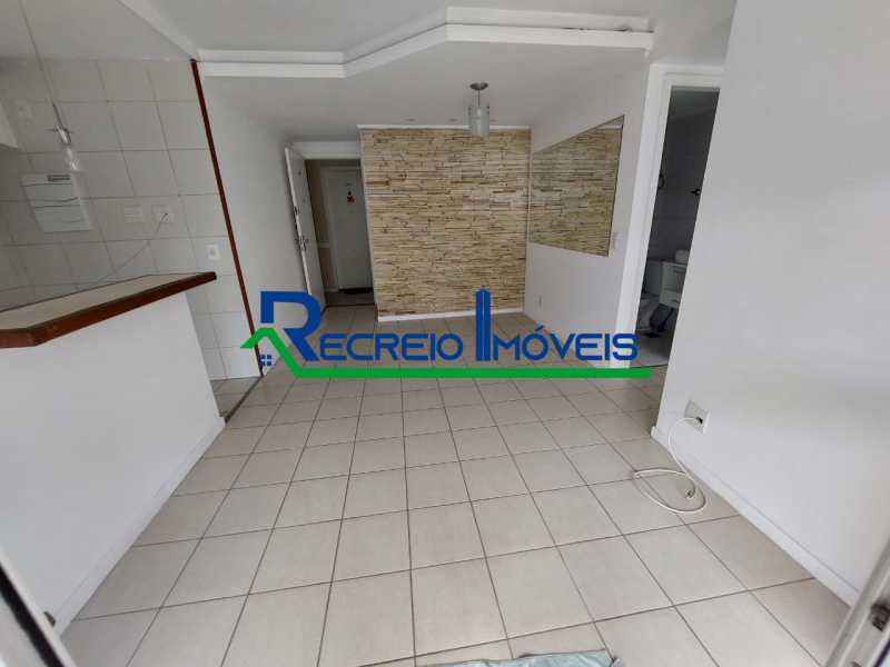 Apartamento à venda com 2 quartos, 62m² - Foto 5