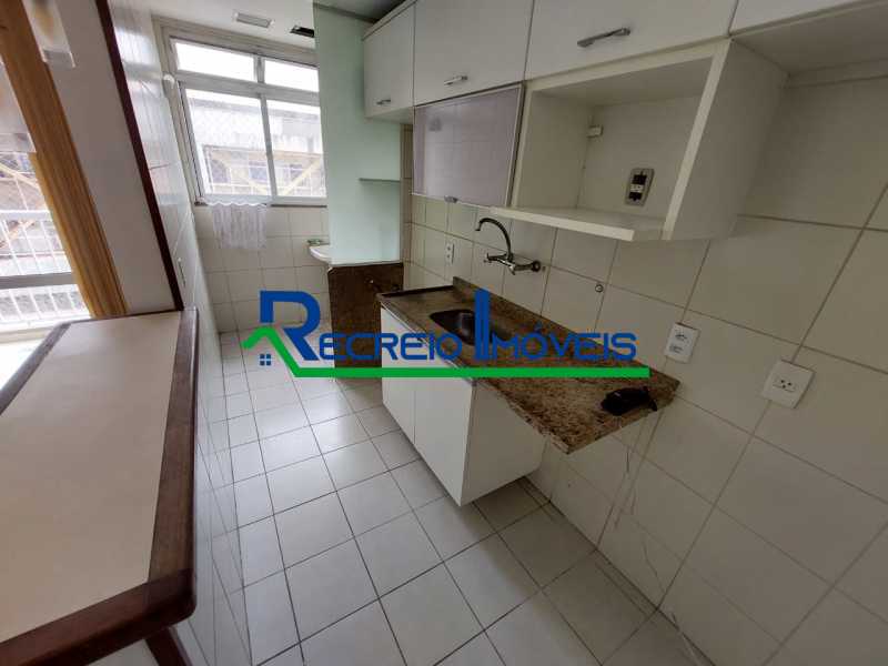 Apartamento à venda com 2 quartos, 62m² - Foto 10