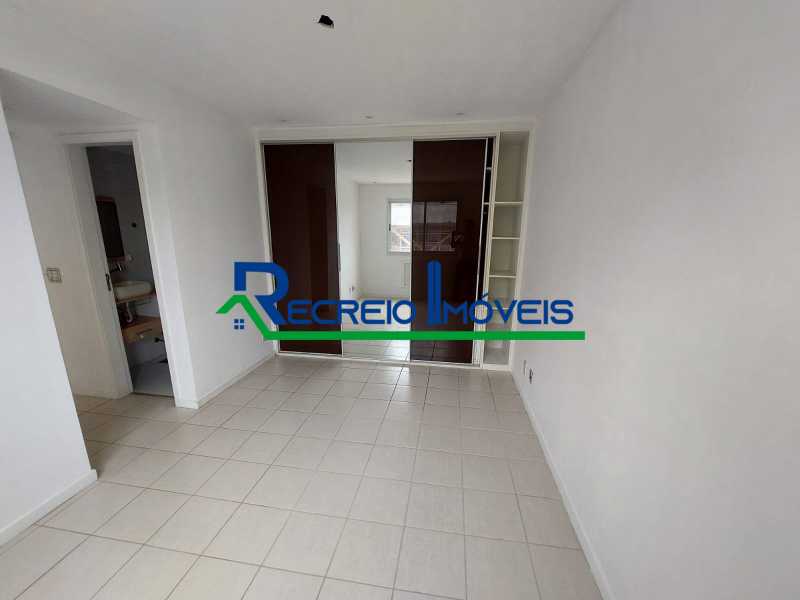 Apartamento à venda com 2 quartos, 62m² - Foto 16