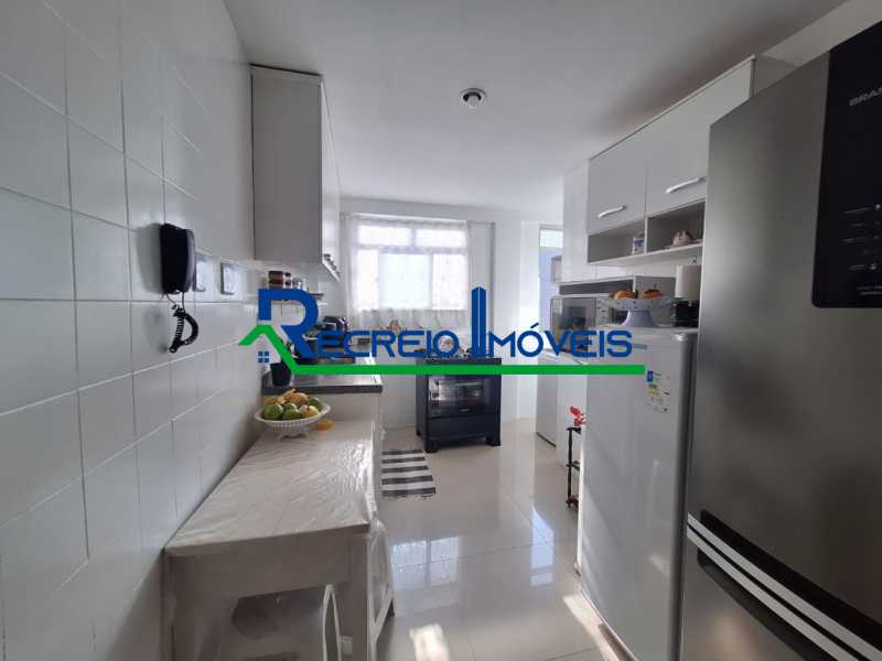 Apartamento à venda com 2 quartos, 85m² - Foto 7