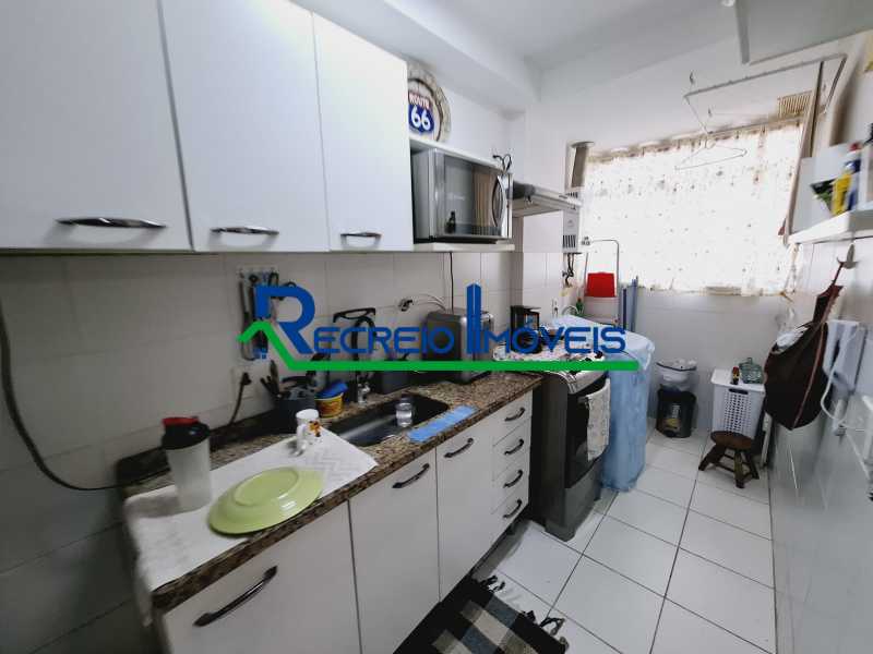 Apartamento à venda com 2 quartos, 49m² - Foto 19