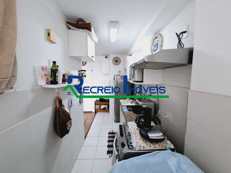 Apartamento à venda com 2 quartos, 49m² - Foto 24